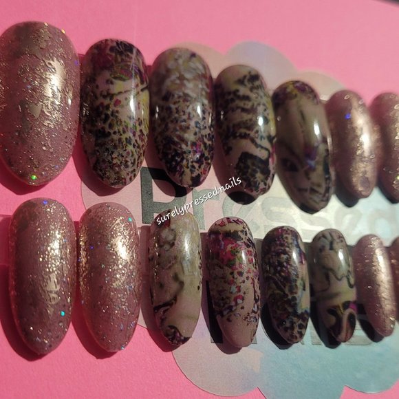 Oval Rose Gold Shimmer Abstract Design Press on Nails - Picture 2 of 3